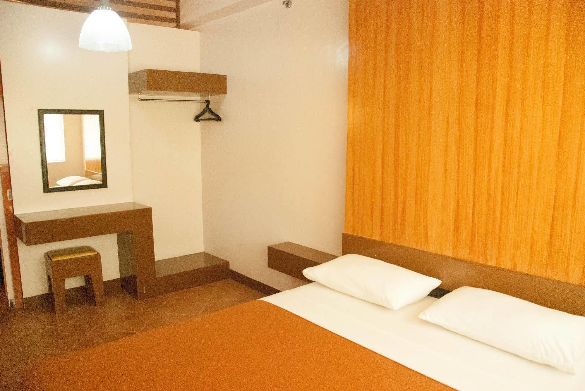 Zen Rooms Basic La Paz 마카티 외부 사진